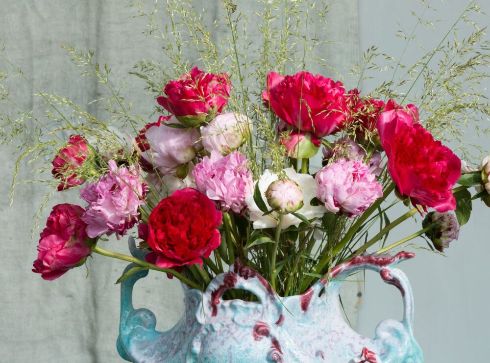 Summery Peony arrangement by floral designer Menno Kroon.